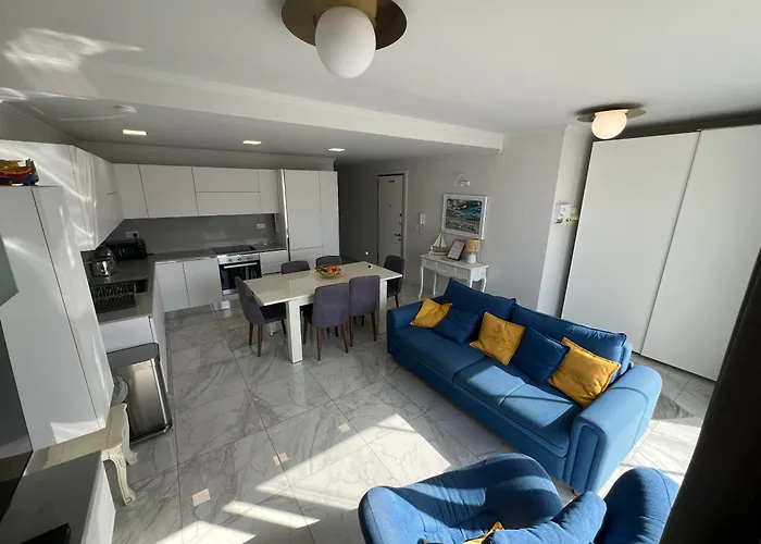 Alka Luxury Penthouse Unit 11