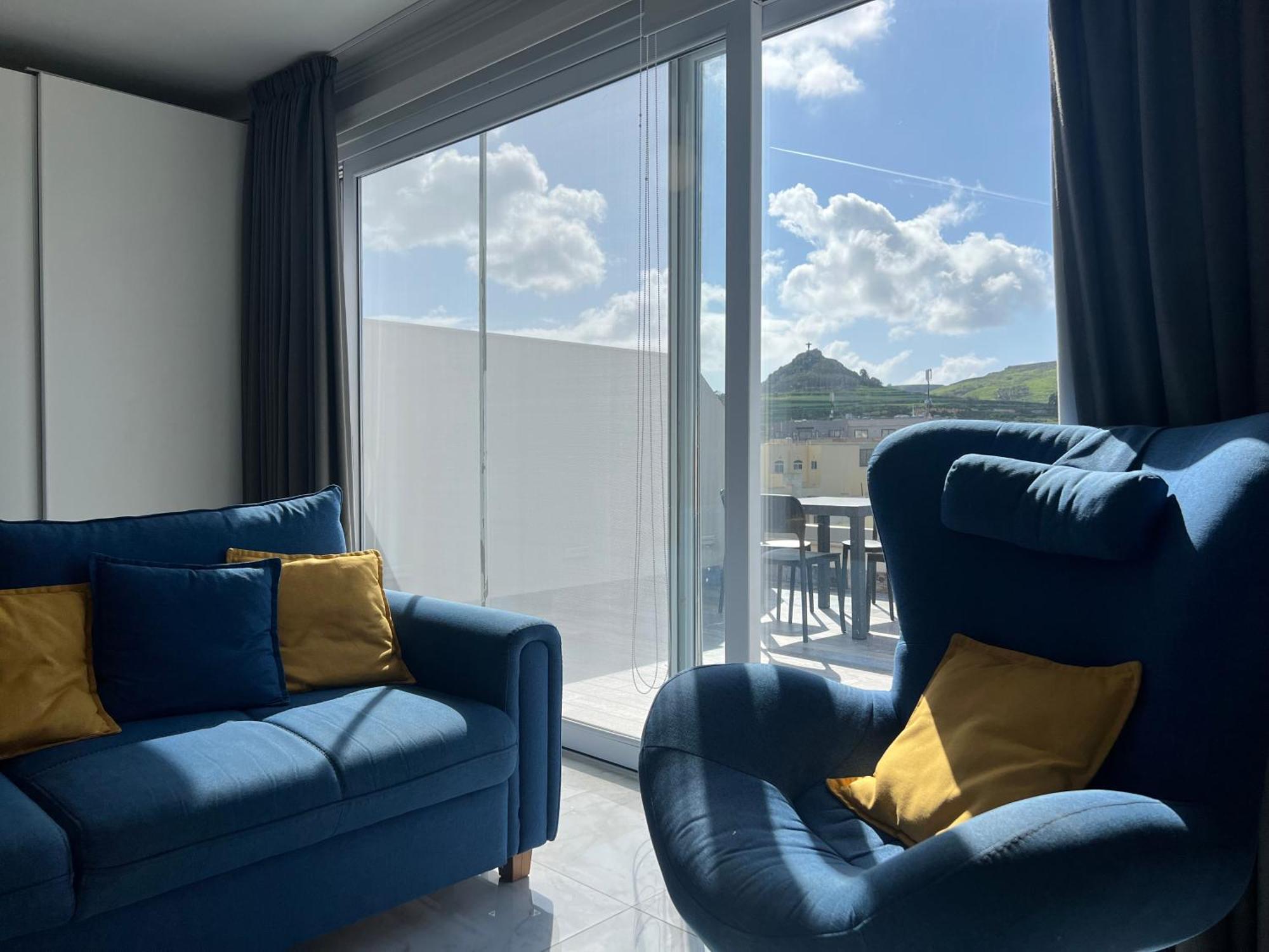 Alka Luxury Penthouse Unit 11 * Marsalforn